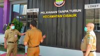 Ditengah Pandemi Covid-19, Kecamatan Cisauk Lakukan Inovasi Drive Thru_suluhnews (4)