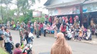 Anggota Babinsa Koramil 0806/04 Bendungan Laksanakan Pengamanan Penyaluran Bantuan Pangan dari Kantor Pos Indonesia