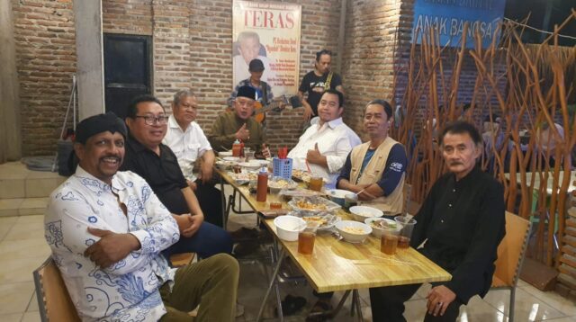 Petinggi PUB, Mengawali Aktifitas 2024 di PUJASERA UMKM Pers Anak Bangsa
