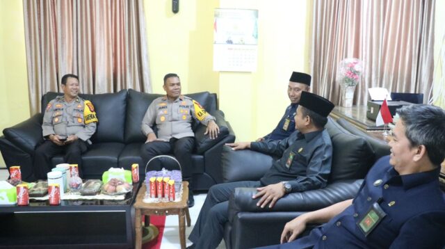 Kapolres Tulang Bawang Kunjungi Kantor Pengadilan Agama.