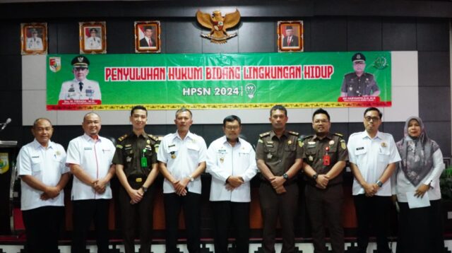 Asda III Pemkab TuBaBa Buka Rapat Penyuluhan Hukum Perlindungan dan Pengelolaan Lingkungan Hidup.