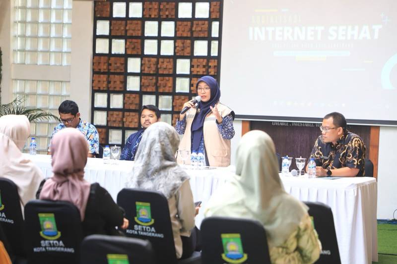 50 UMKM Se-Kota Tangerang Mengikuti Sosialisasi Internet Sehat.