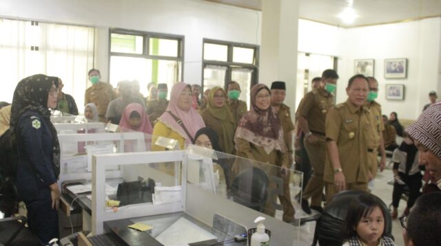 Hari Pertama Masuk Kerja Pj Bupati Tulang Bawang Lakukan Silaturahmi Ke OPD.