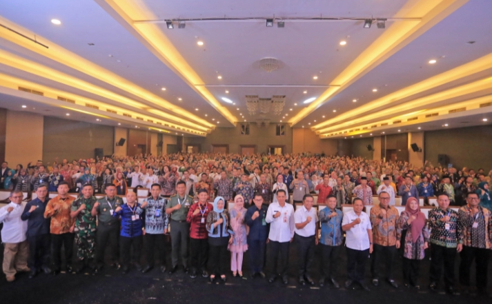 PJ Gubernur Membuka Acara Rakerkesda Banten 2024 !.