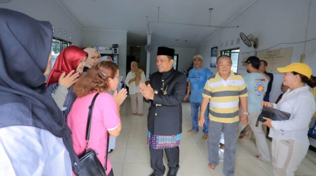 Pj Wali Kota Tangerang Berkunjung Ke Posyandu Melati XV Periuk.