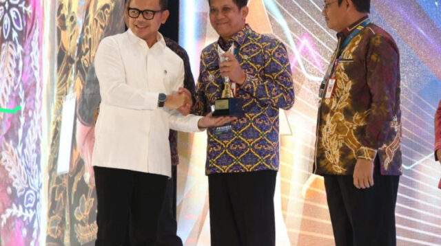 Pemkab Tangerang Raih Penghargaan PAD Tertinggi di APBD Award 2024.