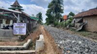 Tiyuh Pagar Buana Buat Jalan Onderlagh Tahun 2024.