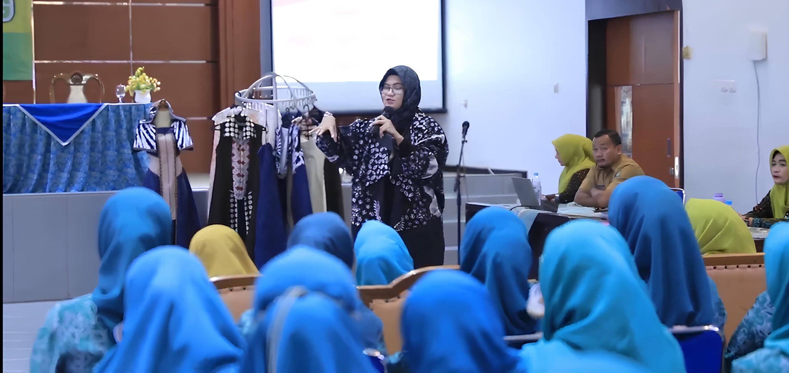 TP PKK Kota Tangerang Gelar Penyuluhan Etika Berbusana.