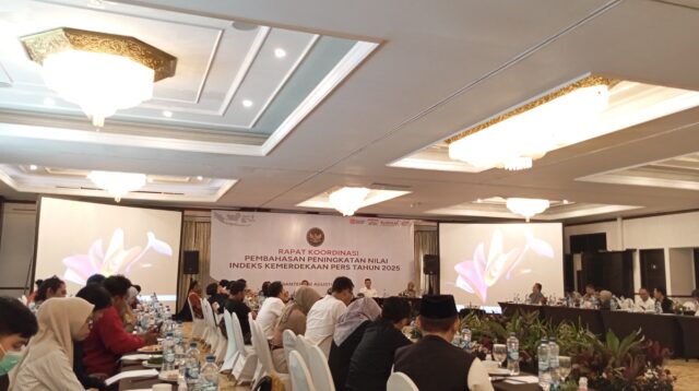 Pemerintah dan Dewan Pers Bahas Strategi Tingkatkan Indeks Kemerdekaan Pers 2025.
