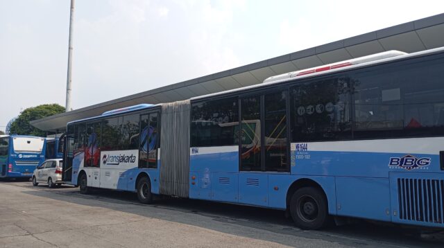 Transjakarta, Transportasi Cepat, Nyaman, dan Terjangkau di Jakarta.