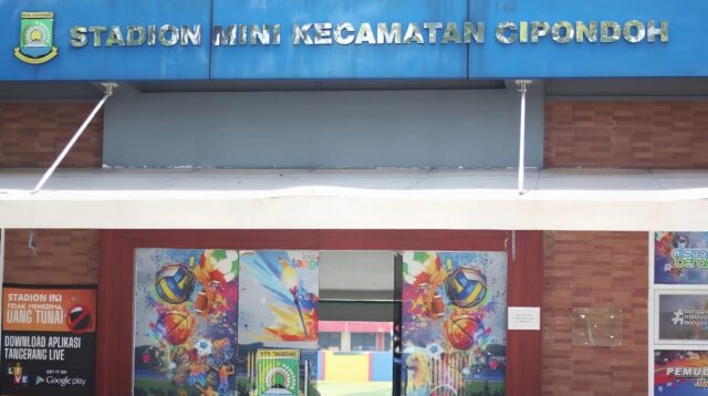 Setelah Revitalisasi, Lapangan Stadion Mini Cipondoh Kini Lebih Modern dan Nyaman.