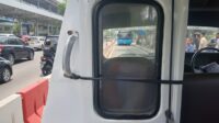 Angkot Masuk Jalur Transjakarta, Sopir Beralasan Hindari Macet.