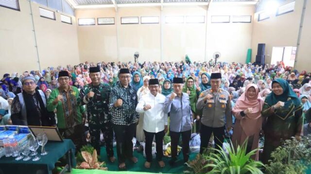Wali Kota Tangerang Ajak Warga Teladani Akhlak Nabi Melalui Harmoni Sosial dan Kepedulian Lingkungan.