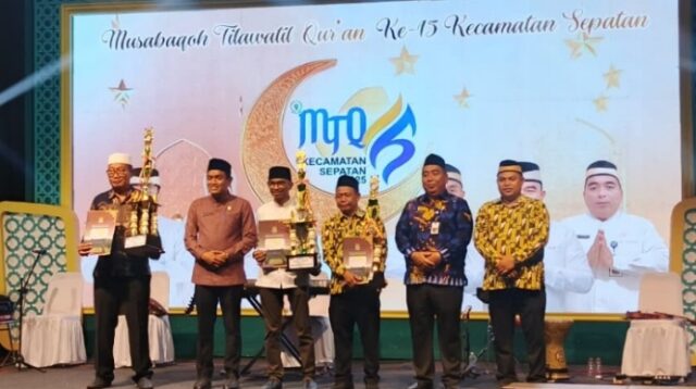 Sabet Predikat Terbanyak, Desa Kayu Bongkok Raih Juara Umum pada MTQ Ke-15 Tingkat Kecamatan Sepatan.