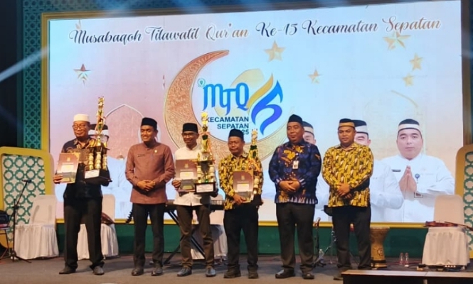 Sabet Predikat Terbanyak, Desa Kayu Bongkok Raih Juara Umum pada MTQ Ke-15 Tingkat Kecamatan Sepatan.