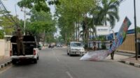 Kecamatan Jatiuwung Tertibkan PKL dan Spanduk Liar Secara Persuasif