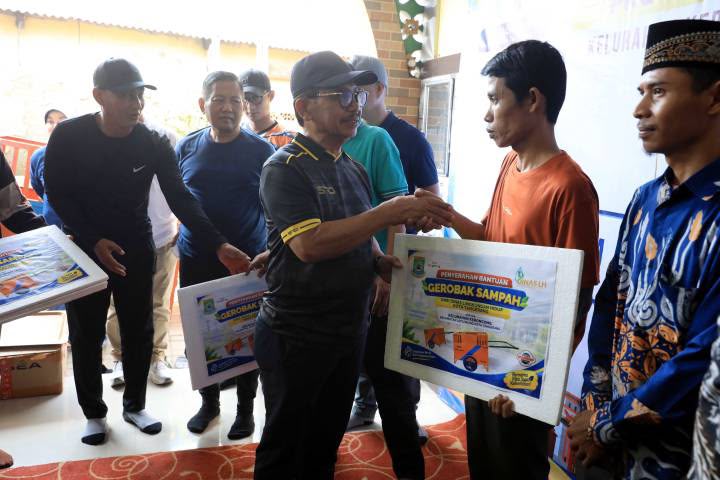 Dorong Tangerang ASRI, Sachrudin Perkuat Sarana Pengangkutan Sampah