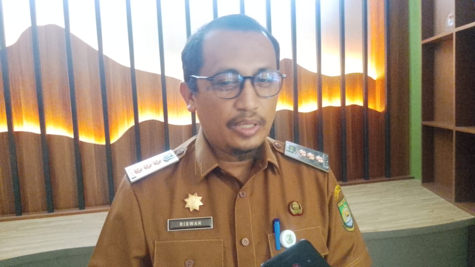 Jaga Ketenteraman Warga, Kecamatan Tangerang Perkuat Kesiapsiagaan 80 Anggota Satlinmas