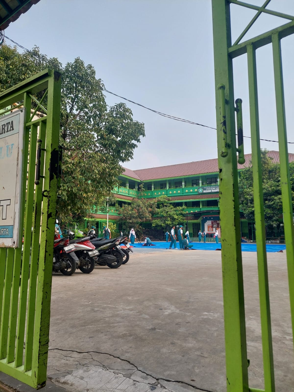 Kepala MTsN 8 Jakarta Alergi Wartawan.